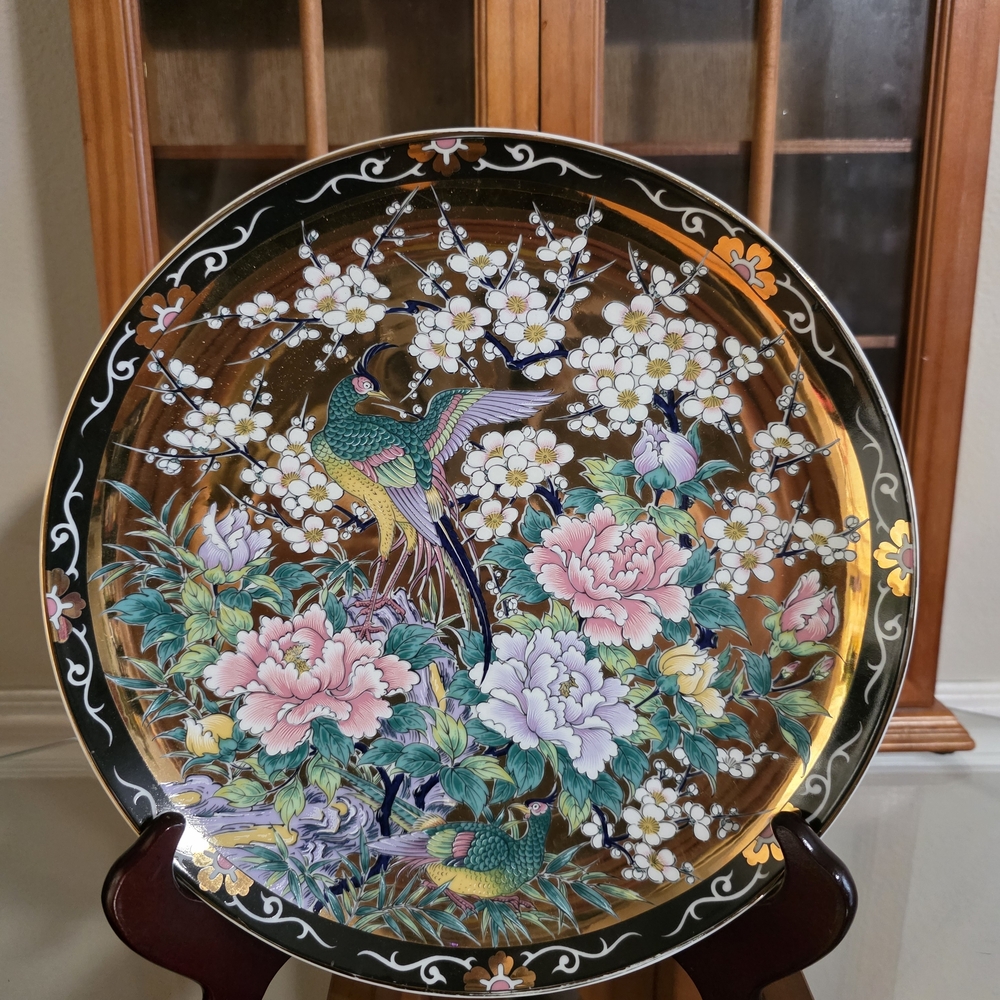 Japanese Hertiage Mint "Ming Dynasty" 10 Inch Collectors Plate